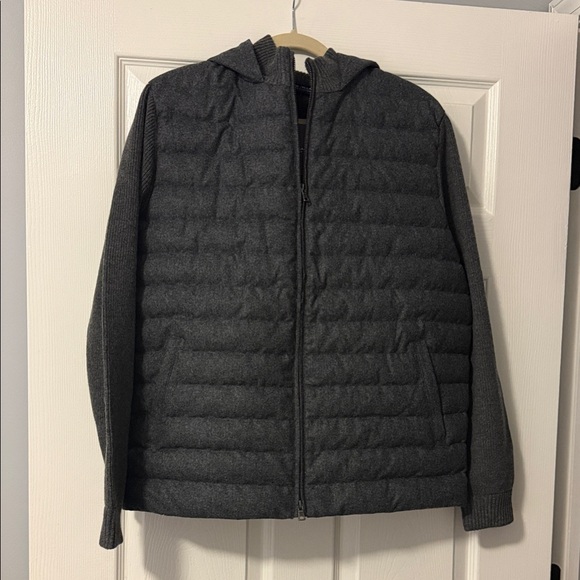 Peter Millar Men's Dark Gray Quilted Hooded Jacket with hood